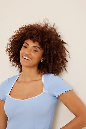 Blue Økologisk T-shirt med babylock og detalje