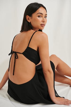 Black Mini Robe Découpée