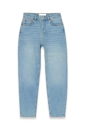 Light Blue Mom Jeans mit hoher Taille