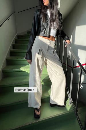 Offwhite Denim med bagside detalje