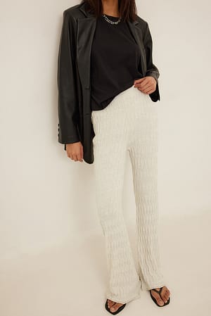 Offwhite Weite Hose mit Strickmmuster