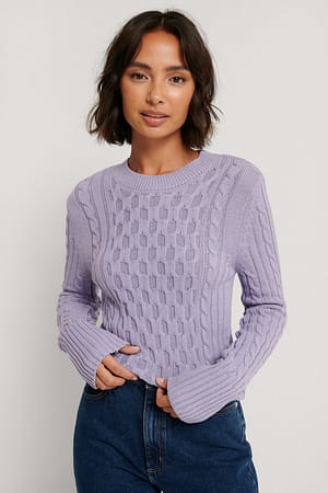 Light Purple Pullover Mit Zopfmuster Und Rundhalsausschnitt
