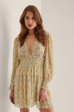 Yellow Flower Strukturiertes Kleid Mit Smock-Taille