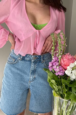 Light Blue Denim-Shorts mit mittlerer Taille