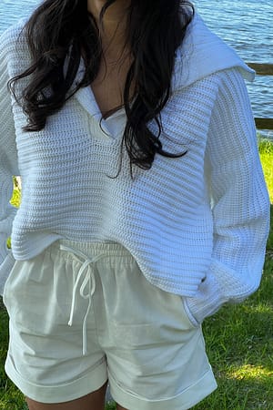White Flirty Shorts aus Leinenmischung