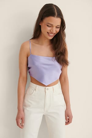 Lilac Satin kort smocktopSmocket kort smocktop