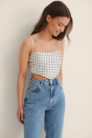 White Dots Satin kort smocktopSmocket kort smocktop