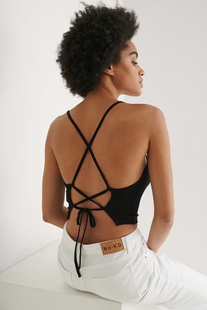 Black Top de tirantes con espalda abierta