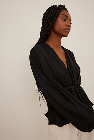 Black Fließende Bluse mit Ballonärmeln