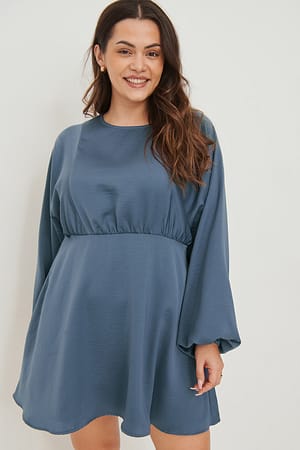 Dusty Blue Robe manches ballon recyclée
