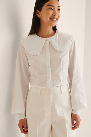 White Bomuldsbluse Med Stor Krave