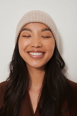 Beige Kaschmir-Beanie-Mütze
