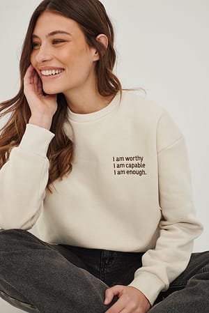 Beige Sweatshirt imprimé poitrine