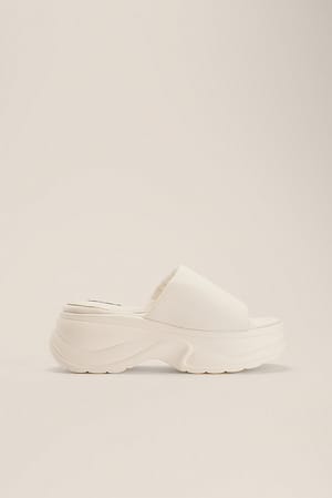 White Sliders med chunky sula