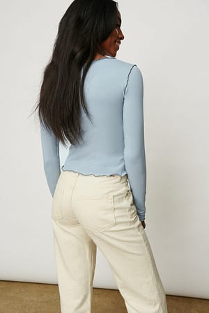 Image 3 of 6