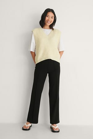 Broek van crêpe met naaddetail