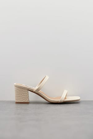 Beige Quadratische Riemchensandale