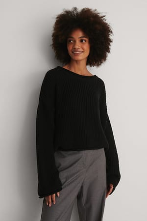 Cropped Boat Neck Knitted Sweater