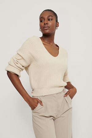 Light Beige Cropped Deep V-neck Knitted Sweater