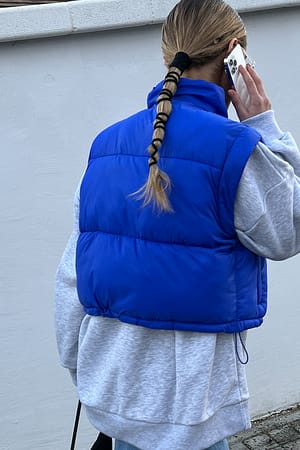 Blue Gefütterte Crop-Weste