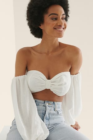 White Beskåret, Strukturert Bluse Med Lange Ermer