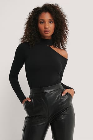 Image 4 of 5