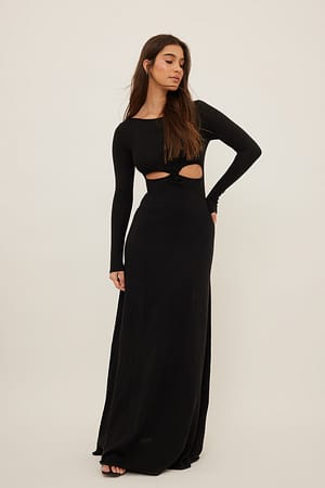 Robe longue à découpes