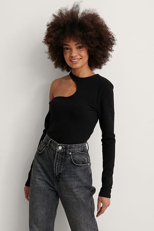 Black Haut épaule découpée
