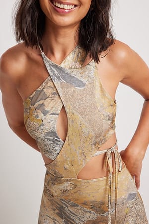 Stone Kurzer Jumpsuit mit cut outs