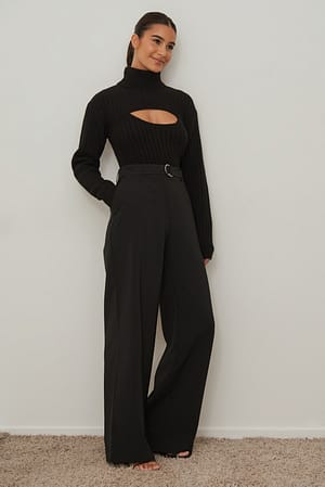 Black Gegurtete Hose