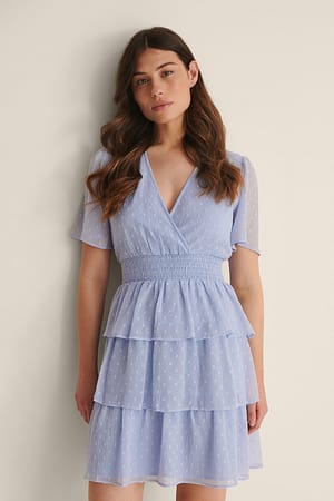Blue Recyceltes Smocked-Dobby-Kleid mit Rüschen
