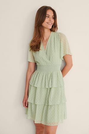 Green Resirkulert dobby blomsterkjole med smock