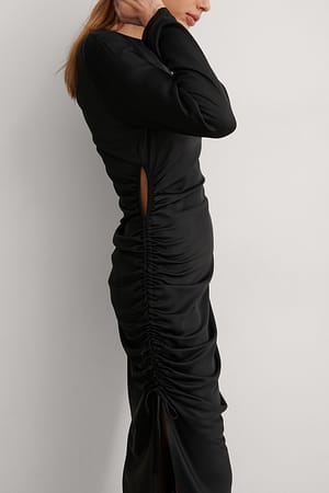 Black Draperet midikjole med et ærme