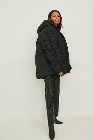 Black Oversize-Jacke mit Kordelzug-Detail