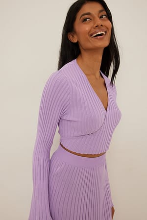 Light Lilac Feingestricktes Crop-Top in Wickel-Optik