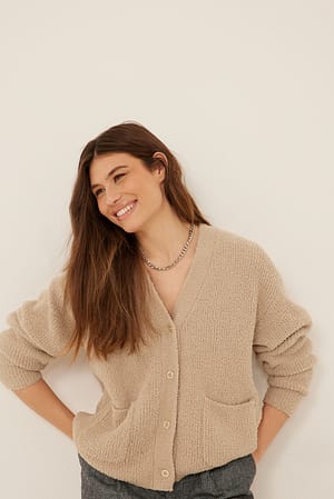 Beige Lodden strikket cardigan med lomme