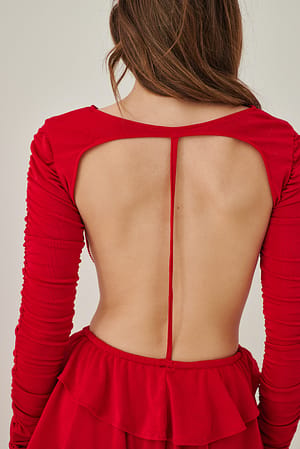Red Robe volantée à dos ouvert