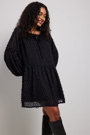 Black Minikleid mit flauschiger struktur