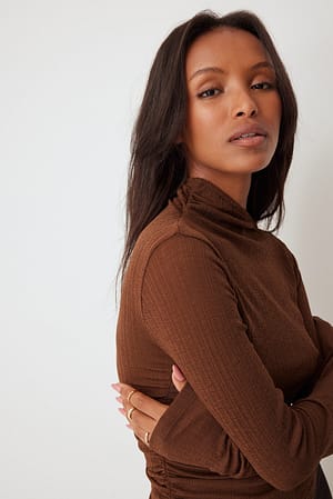 Brown Rynket langærmet top