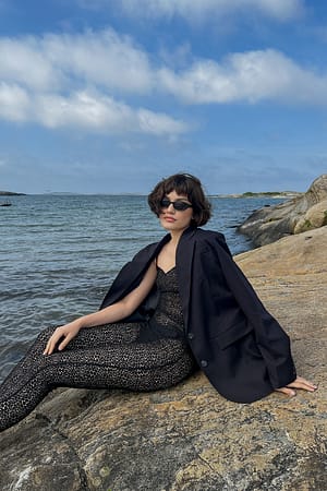 Black Jumpsuit mit Spitze