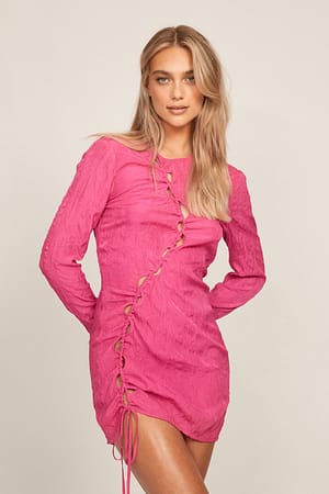 Robe mini à détails trous