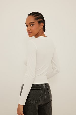 Image 2 of 4
