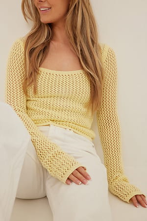 Light Yellow Haut en tricot à encolure carrée