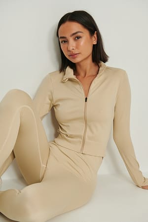 Sand Recycelte Jacke mit langen Ärmeln und Reißverschluss