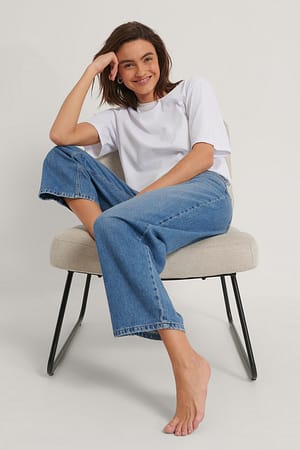Jeans Mit Weiten Beinen