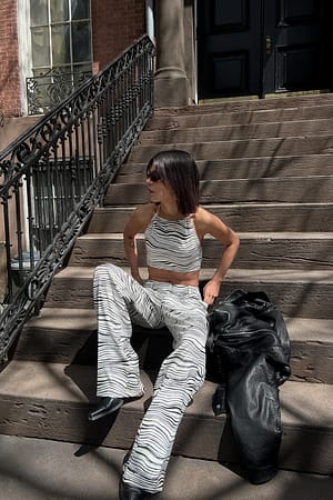Black Zebra Pantalón de traje de talle medio
