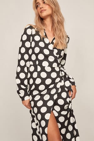 Black/White dots Slå-om midikjole