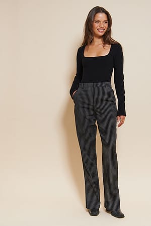 Black Stripe Nadelstreifen-Hose mit Schlitzdetail