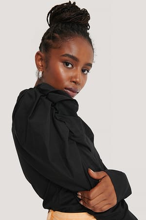 Image 4 of 5