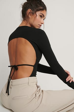 Black Body con espalda descubierta